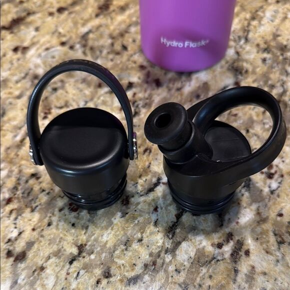 Hydro Flask fuchsia Bottle with 3 caps - Picture 5 of 6